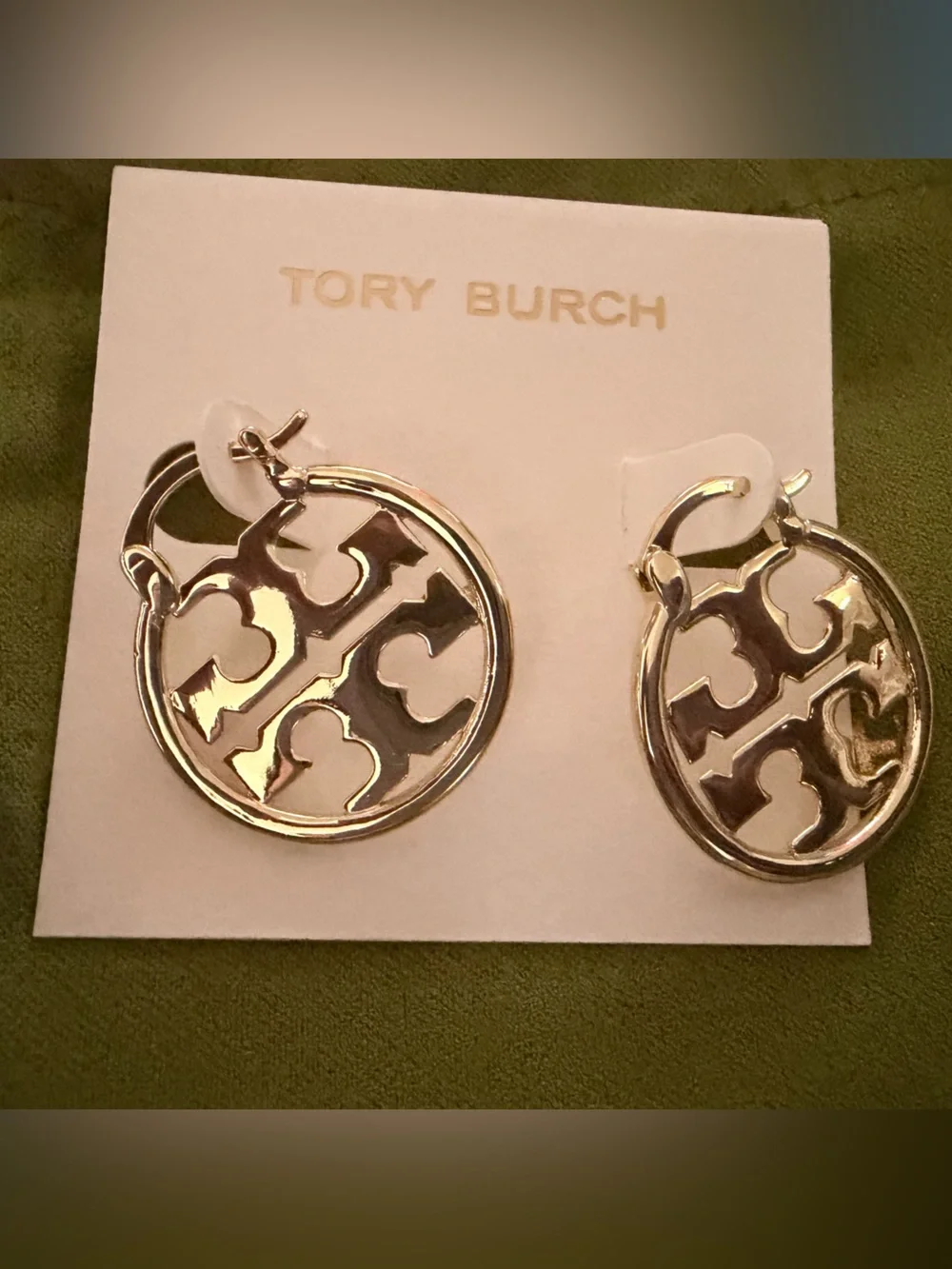 Tory Burch small Shiny Gold Logo Hoop Earrings